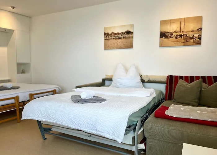 Strand Suite